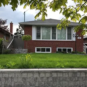 Private Bsmt With Sep. Entrance And Free Parking , Toronto Canada