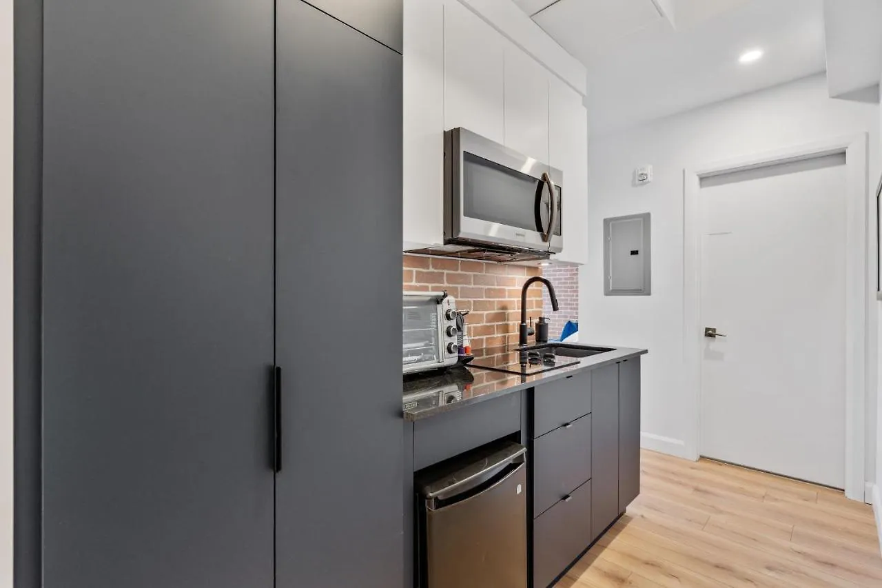 INITIAL - Suite NOUVEAU MONDE - Centre-ville de Québec Canada